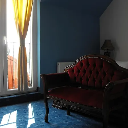 招待所 Centrum Panzio 4*