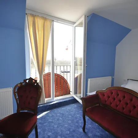 Centrum Panzio 4* Szentendre