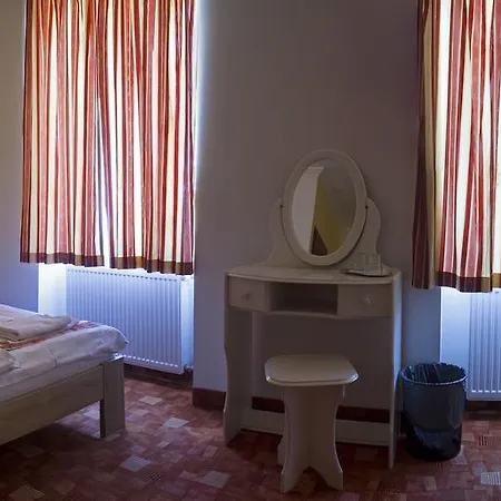 Centrum Panzio Pensjonat Szentendre