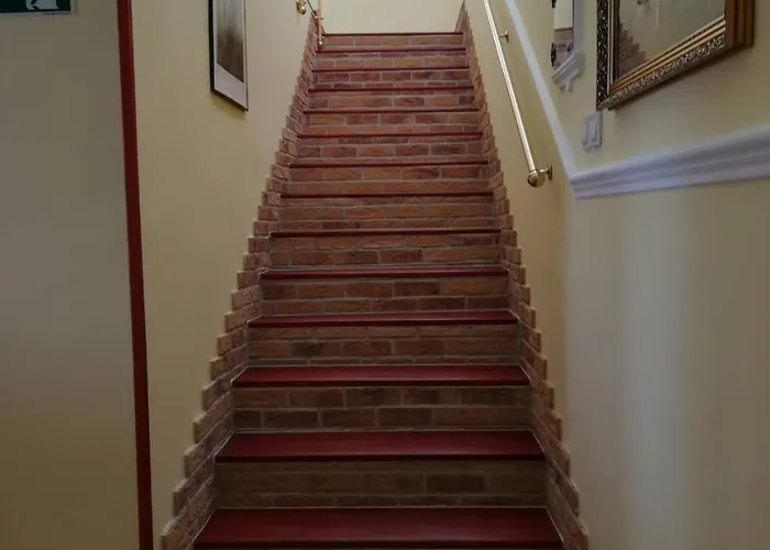 Konukevi Centrum Panzio 4*